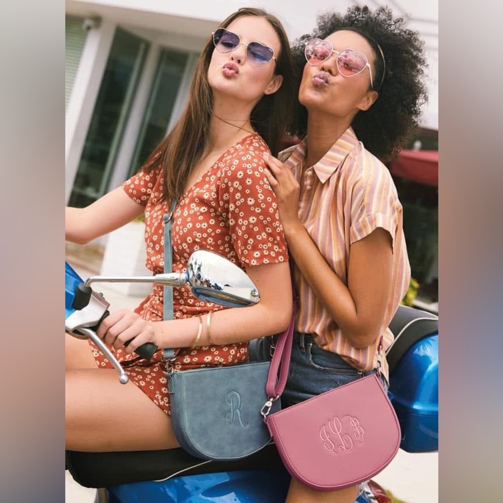 Thirty-One Half Moon Crossbody + Wide Strap - Picture 5 of 5